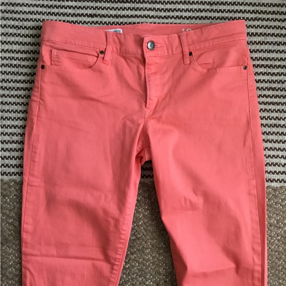 GAP - Picture 2 of 16